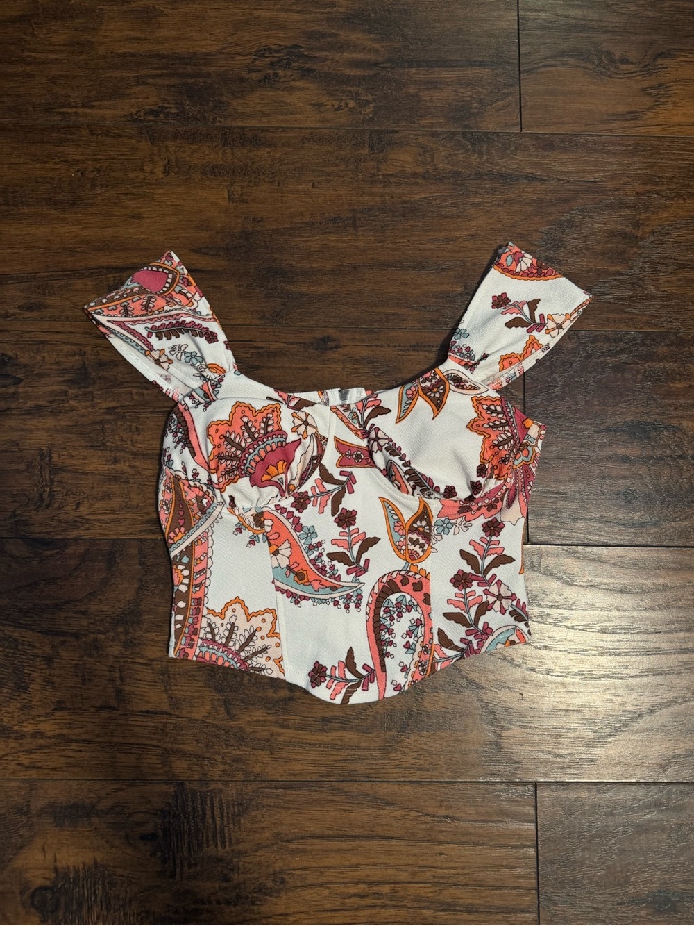 Women’s White Paisley Print Crop Top